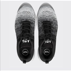 APL athletic propulsion labs techloom pro black/ grey/ white ombré sneakers